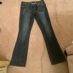 Seven slim boot cut jeans- 8- like new!